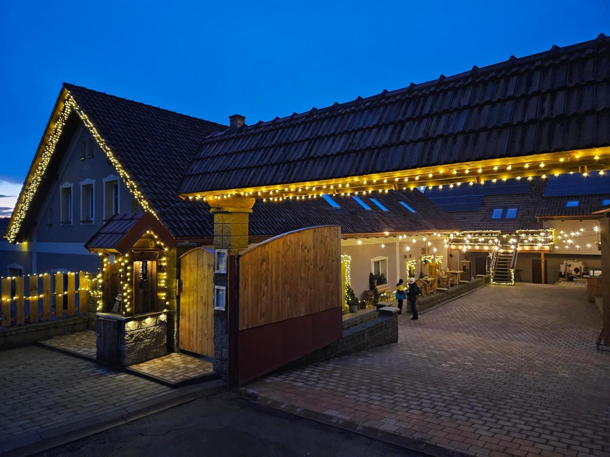 Gasthaus Bozska Usedlost Prackov Exterior foto